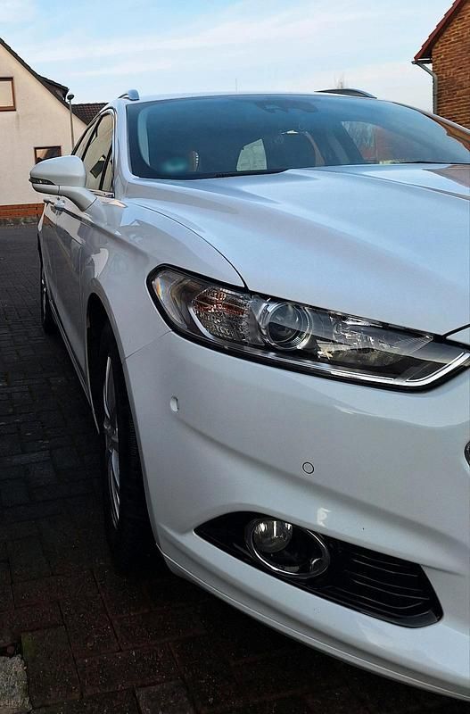 Gebraucht Ford Mondeo 115 PS (84 kW) 2015 Weiß Kombi