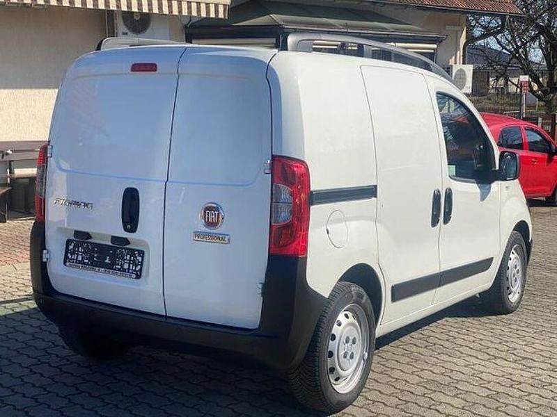 Gebraucht Fiat Fiorino 80 PS (58 kW) 2023 Weiß Van / Kleinbus
