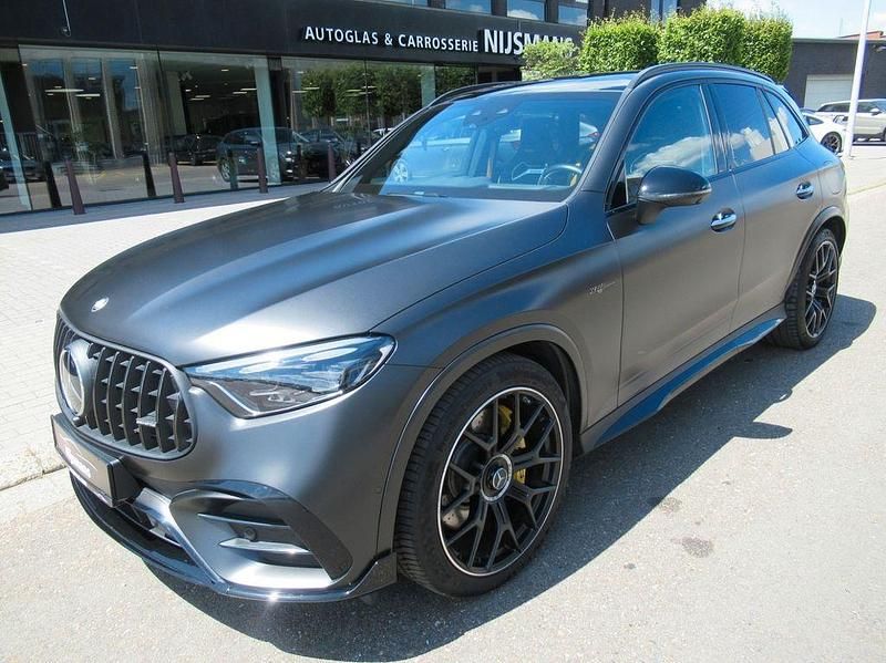 Grau Gebraucht 2024 Mercedes GLC63 AMG AMG SUV | 126.900 € - Bild 1/4