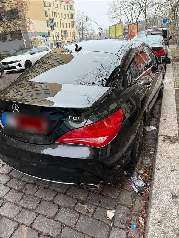 Gebraucht Mercedes CLA220 177 PS (130 kW) 2015 Schwarz Limousine