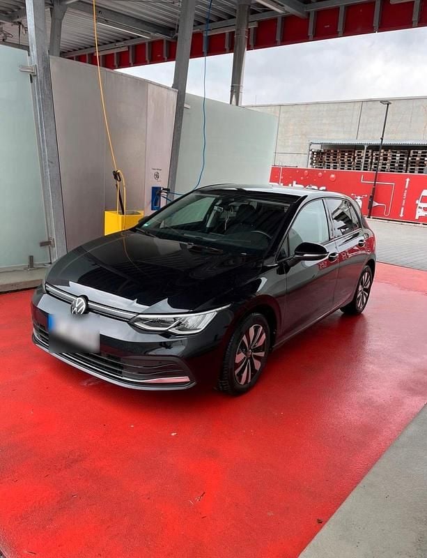 Gebraucht VW Golf VIII Move 131 PS (96 kW) 2023 Schwarz Kleinwagen
