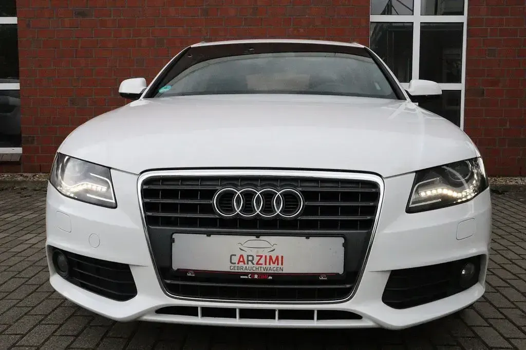 Używany Audi A4 Ambiente 143 KM (105 kW) 2011 Biały Kombi