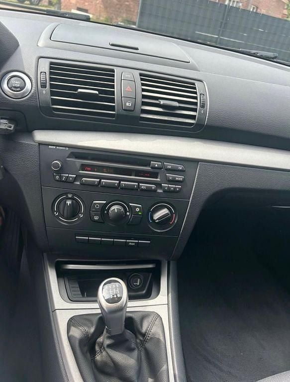 Second-hand BMW 116 116 CP (85 kW) 2010 Negru Hatchback