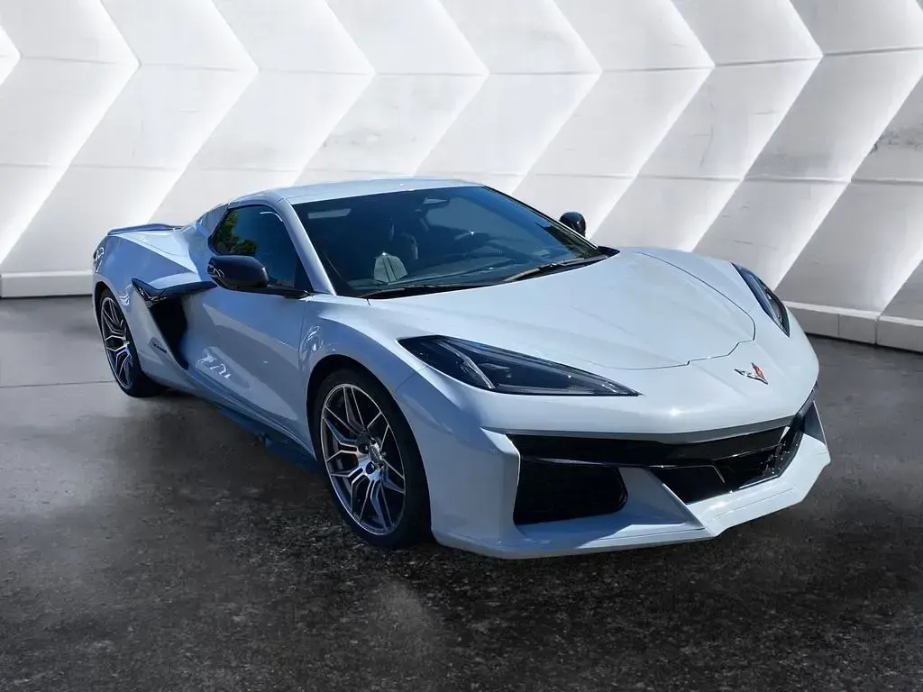 Neu Corvette Z06 646 PS (475 kW) 2025 Grau Cabrio