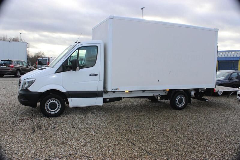 Weiß Gebraucht 2017 Mercedes Sprinter Van | 22.500 € - Bild 1/4
