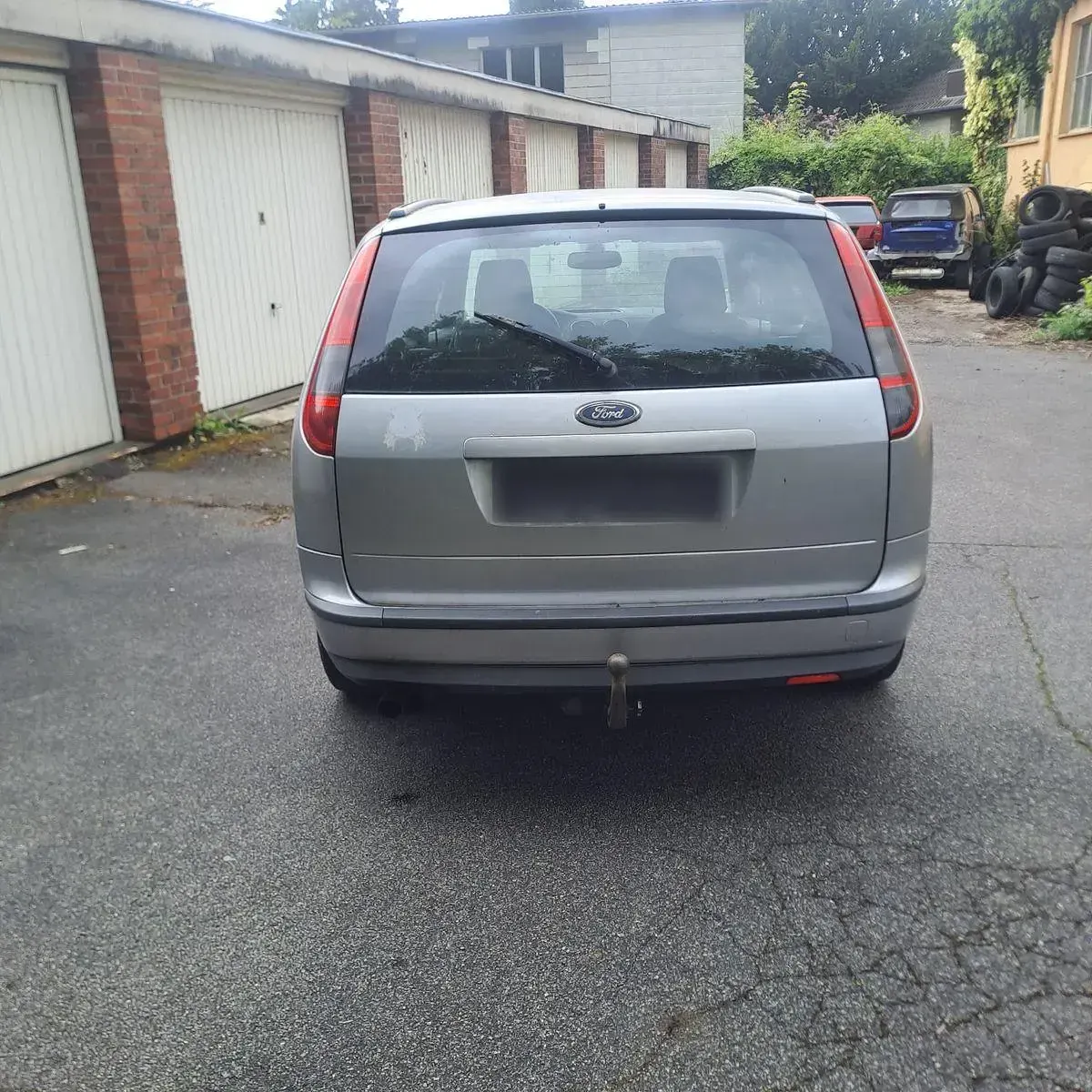 Gebraucht Ford Focus Ghia 145 PS (106 kW) 2005 Grau Kombi