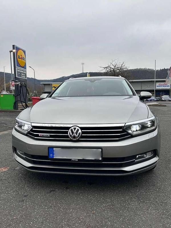 Gebraucht 2015 VW Passat Highline Kombi | 13.500 € (Fairer Preis) - Bild 1/4