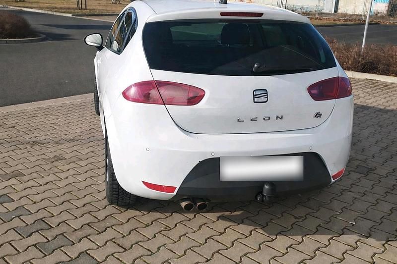 Gebraucht Seat Leon FR 140 PS (102 kW) 2011 Weiß Kleinwagen
