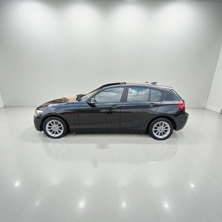 Gebraucht BMW 116 116 PS (85 kW) 2013 Schwarz Kleinwagen