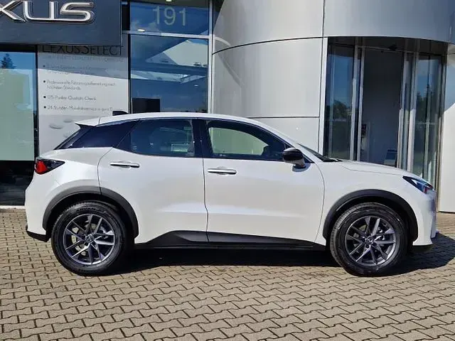 Neu Lexus LBX 136 PS (100 kW) 2026 SUV