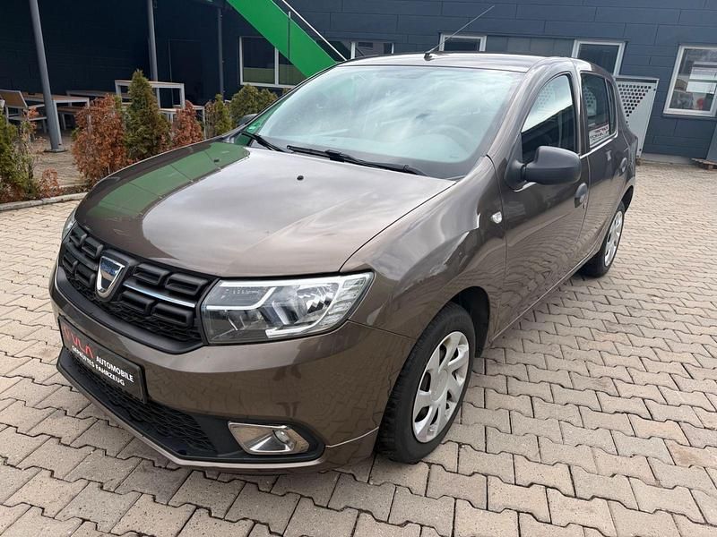 Gebraucht Dacia Sandero Essentiel 73 PS (53 kW) 2018 Braun Limousine