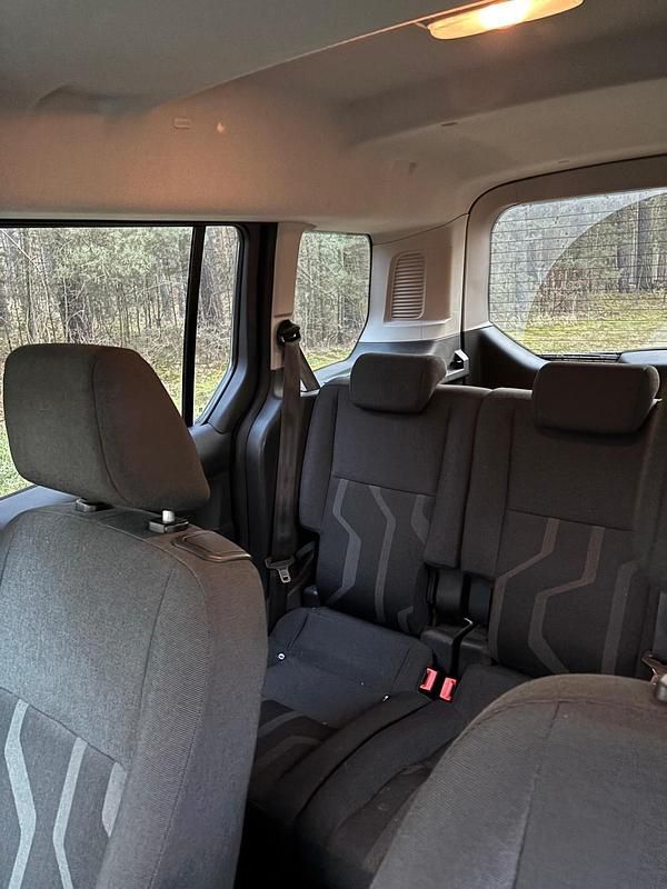 Gebraucht Ford Tourneo Connect Trend 101 PS (74 kW) 2016 Grau Van / Kleinbus