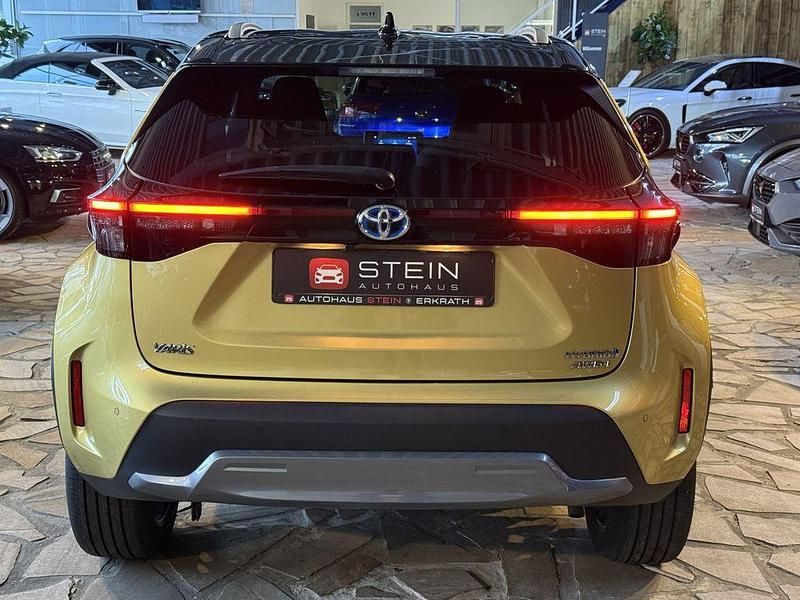 Gebraucht Toyota Yaris Cross 116 PS (85 kW) 2021 Gold SUV