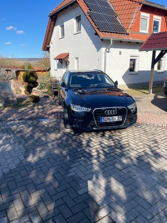 Gebraucht Audi A6 Ambiente 177 PS (130 kW) 2014 Schwarz Kombi