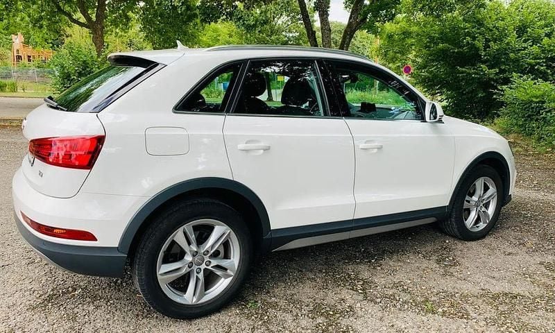 Gebraucht Audi Q3 Design 150 PS (110 kW) 2017 Weiß SUV