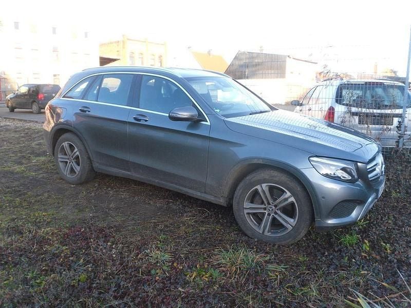 Gebraucht 2018 Mercedes GLC220 SUV | 19.990 € (Fairer Preis) - Bild 1/4