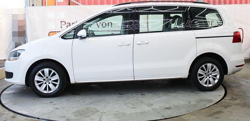 Gebraucht VW Sharan 140 PS (102 kW) 2011 Candyweiss Van / Kleinbus