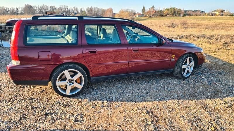 Gebraucht Volvo V70 131 PS (96 kW) 2004 Rot Kombi