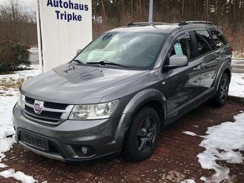 Colore esterno Gebraucht 2013 Fiat Freemont Lounge SUV | 5.990 € (Fairer Preis) - Bild 1/4