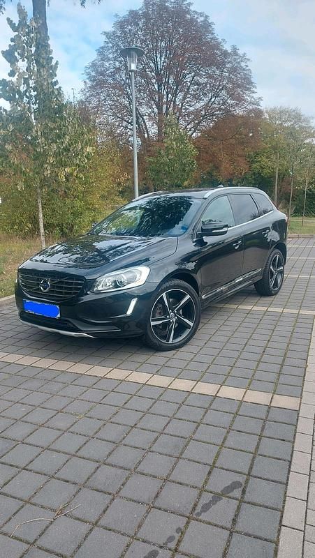 Schwarz Gebraucht 2014 Volvo XC60 Summum SUV | 17.700 € - Bild 1/4