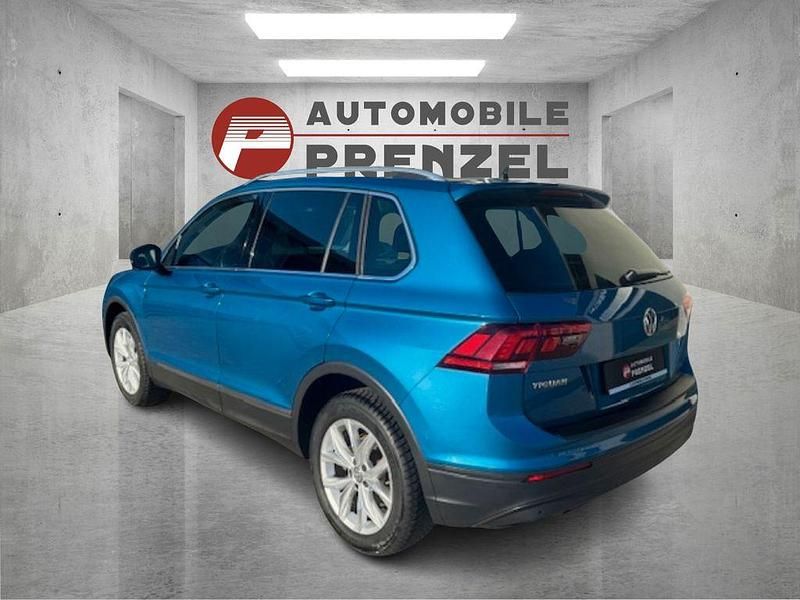 Gebraucht VW Tiguan 179 PS (131 kW) 2018 Blau SUV