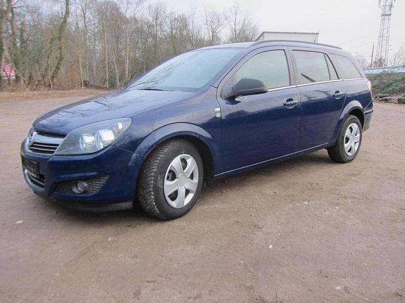 Second-hand Opel Astra 110 CP (80 kW) 2010 Albastru Break