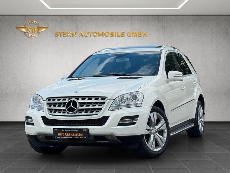 Weiß Gebraucht 2011 Mercedes ML350 SUV | 18.990 € (Teuer) - Bild 1/4