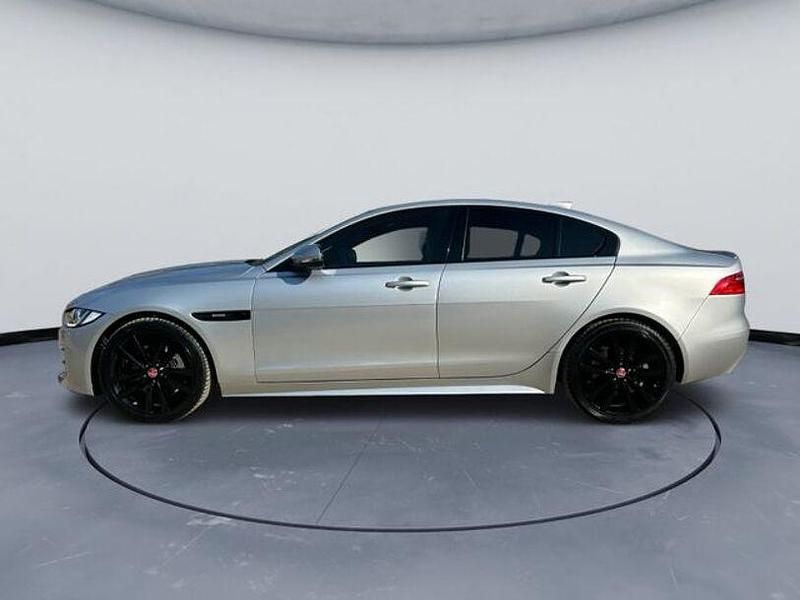 Gebraucht Jaguar XE R-Sport 200 PS (147 kW) 2019 Silber Limousine