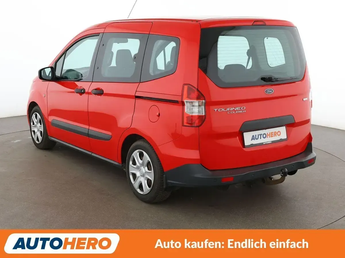 Gebraucht Ford Tourneo Ambiente 101 PS (74 kW) 2017 Rot Van / Kleinbus