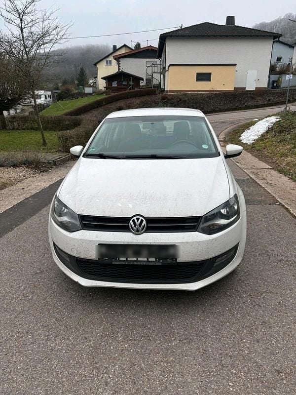 Weiß Gebraucht 2011 VW Polo Kleinwagen | 2.950 € (Guter Preis) - Bild 1/4