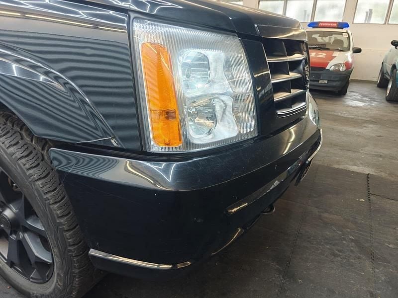 Gebraucht Cadillac Escalade 349 PS (256 kW) 2002 Schwarz SUV