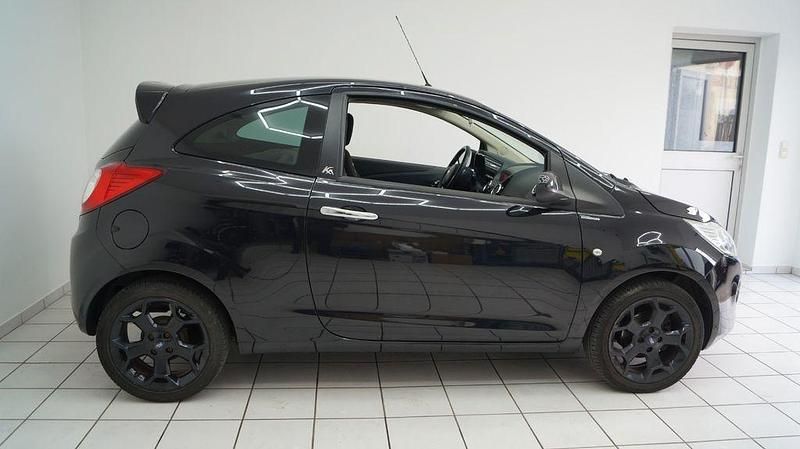 Gebraucht Ford Ka Titanium 69 PS (50 kW) 2014 Schwarz Kleinwagen