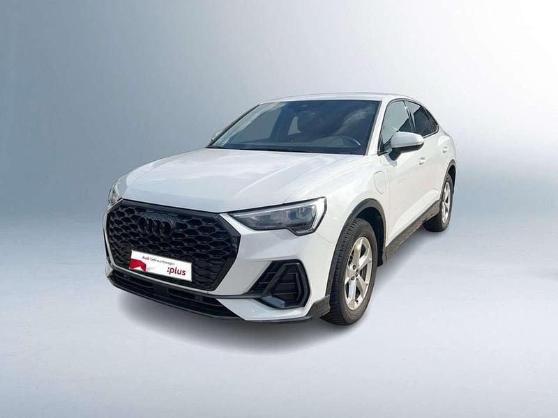 Gletscherweiß metallic Gebraucht 2022 Audi Q3 SUV | 31.410 € (Teuer) - Bild 1/4