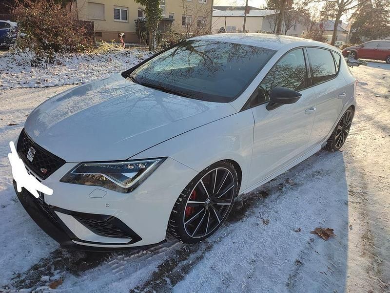 Weiß Gebraucht 2019 Seat Leon CUPRA Limousine | 22.500 € (Fairer Preis) - Bild 1/4