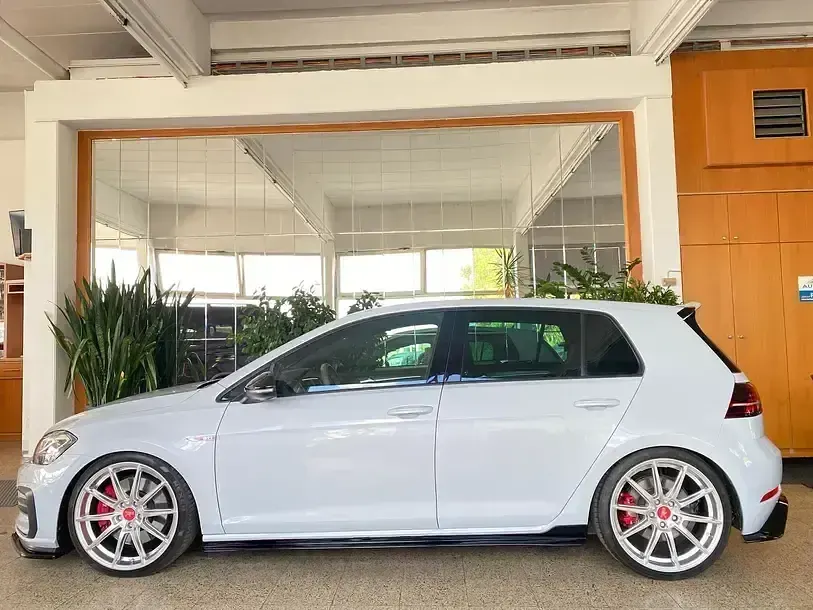 Gebraucht VW Golf VII GTI 245 PS (180 kW) 2019 Silber Limousine