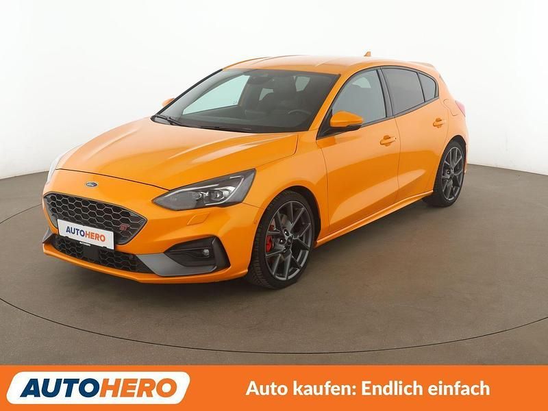 Gebraucht Ford Focus ST 280 PS (205 kW) 2019 Orange Limousine