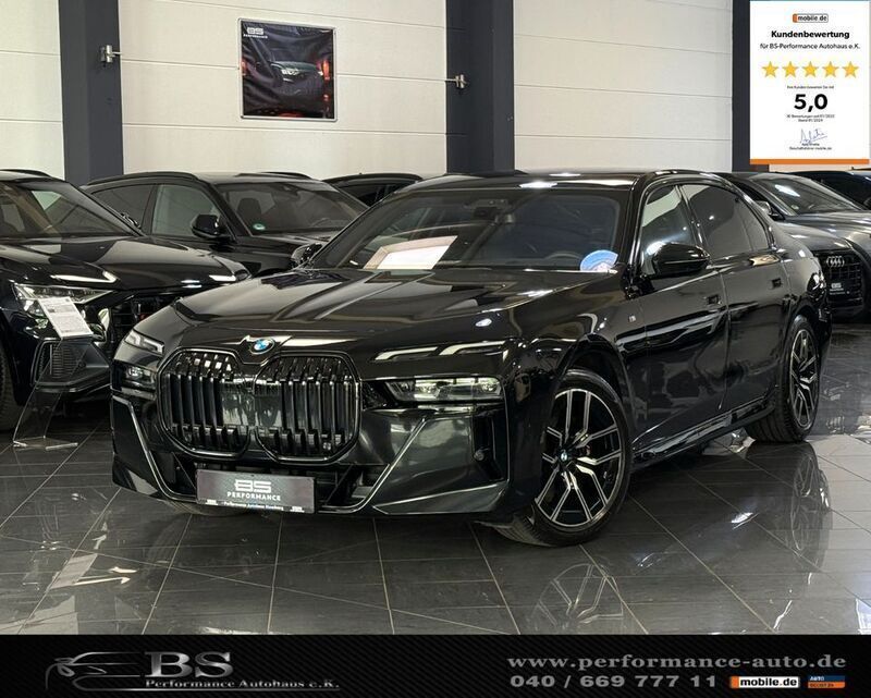Black sapphire metallic Gebraucht 2023 BMW 740 M Sport Limousine | 93.990 € (Fairer Preis) - Bild 1/4
