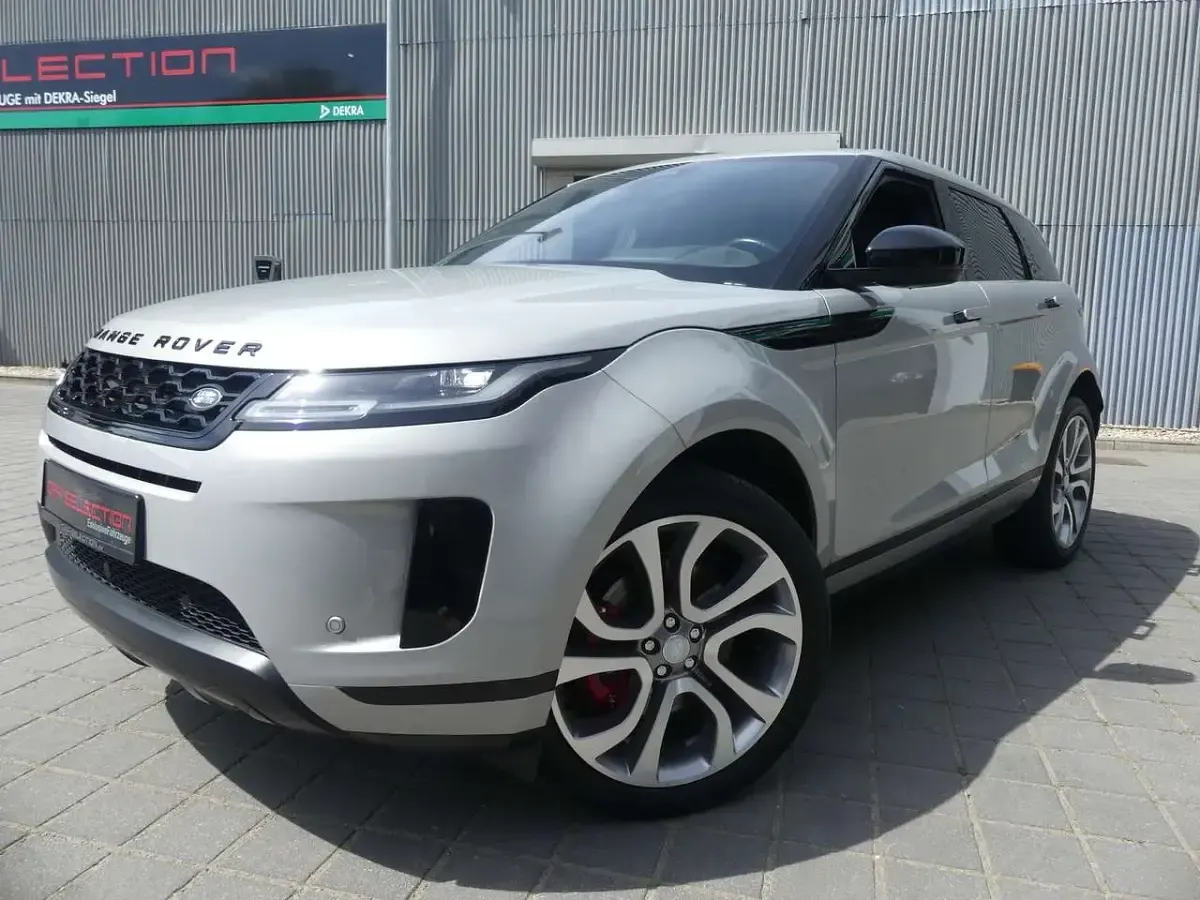 Gebraucht Land Rover Range Rover evoque Black Edition 204 PS (150 kW) 2022 Seoul pearl silver SUV