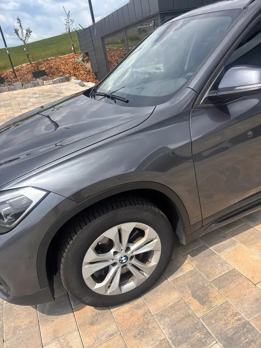 Gebraucht BMW X1 Sport Line 190 PS (139 kW) 2020 Grau SUV