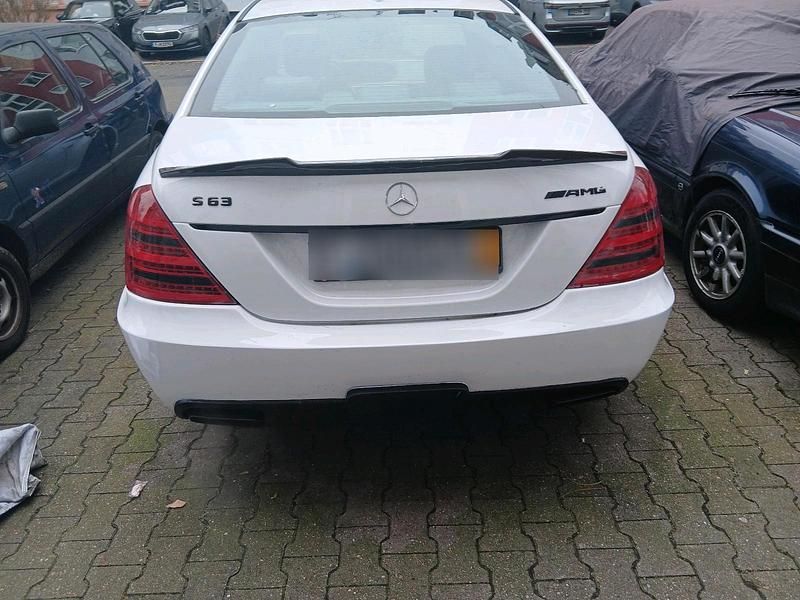 Weiß Gebraucht 2006 Mercedes S350 Limousine | 11.900 € (Teuer) - Bild 1/4