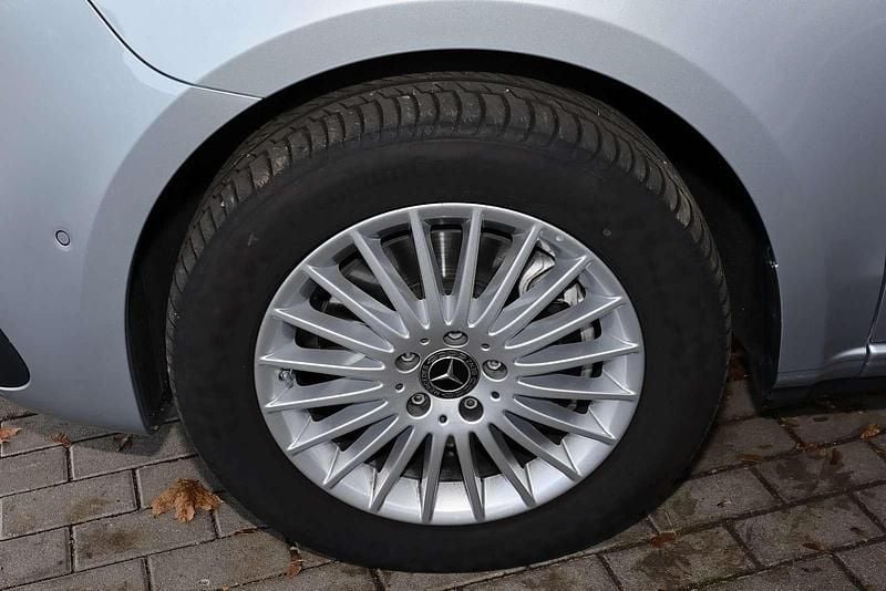 Gebraucht Mercedes E250 Style 140 PS (102 kW) 2025 Hightechsilber metallic Kombi