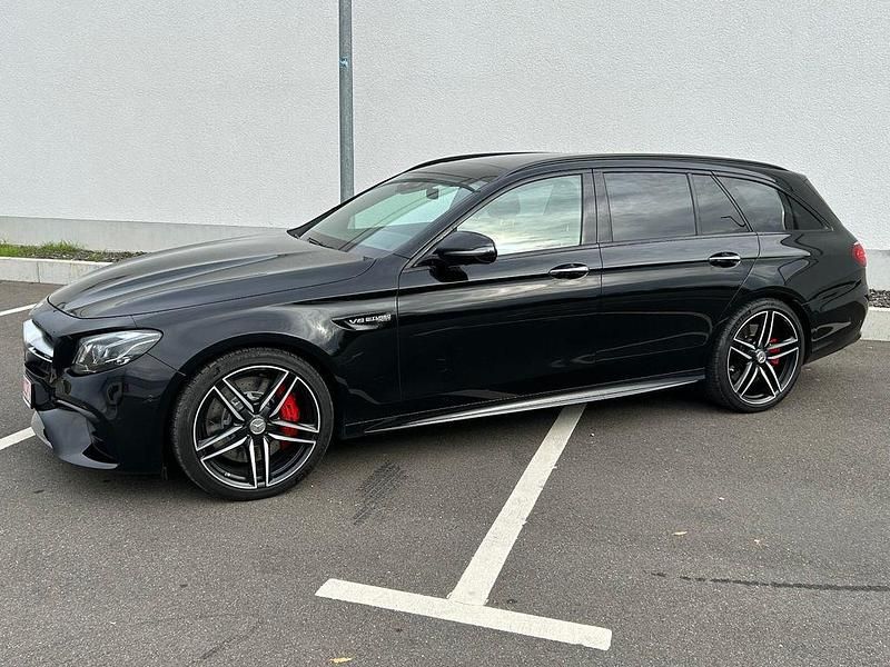Gebraucht Mercedes E63S AMG AMG 612 PS (450 kW) 2020 Schwarz Limousine
