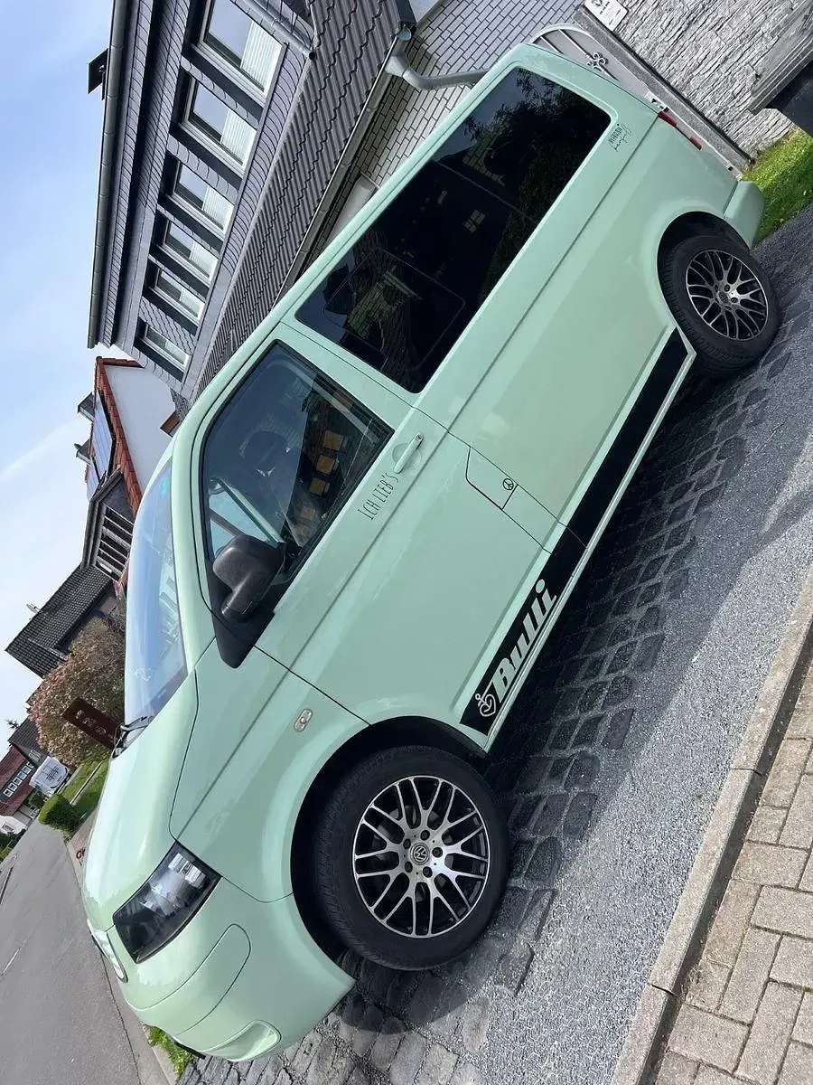 Używany VW Caravelle 131 KM (96 kW) 2008 Zielony Van