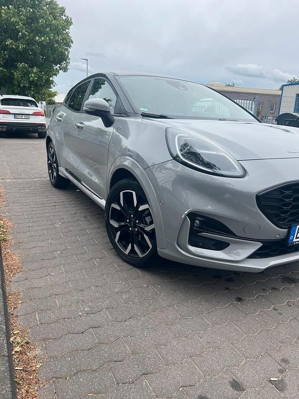 Grau Gebraucht 2020 Ford Puma ST-Line SUV | 18.000 € (Guter Preis) - Bild 1/4