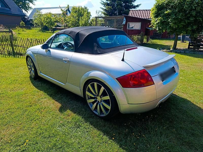 Gebraucht Audi TT Roadster 180 PS (132 kW) 2000 Silber Cabrio