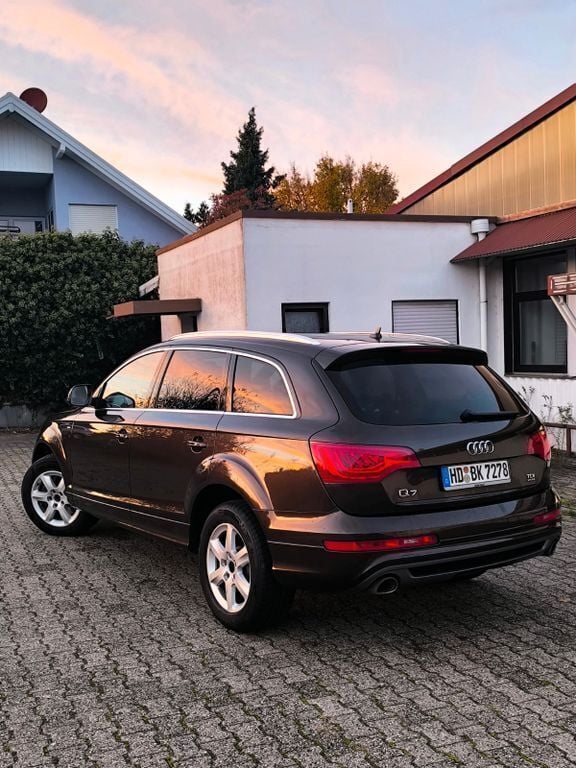 Braun Gebraucht 2014 Audi Q7 SUV | 19.300 € (Fairer Preis) - Bild 1/4