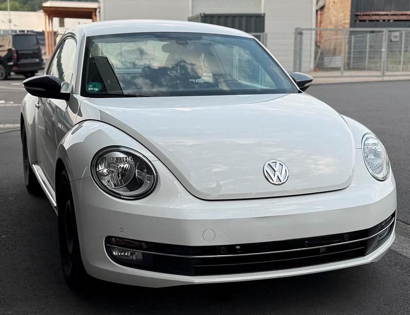 Weiß Gebraucht 2012 VW Beetle Sportline Kleinwagen | 7.250 € (Superpreis) - Bild 1/4