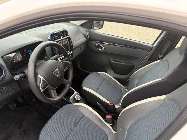 Gebraucht Dacia Spring Comfort Plus 33 kW (45 PS) 2022 Weiß Kleinwagen