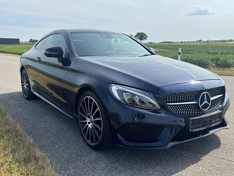 Gebraucht Mercedes C220 AMG line 170 PS (125 kW) 2017 Blau Coupé