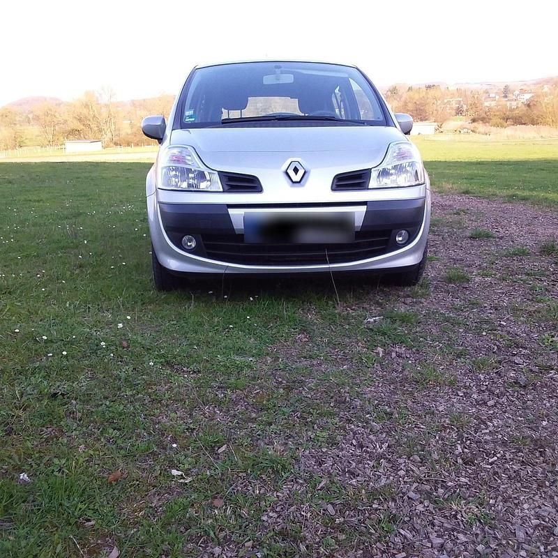 Gebraucht Renault Modus 75 PS (55 kW) 2009 Silber Van / Kleinbus